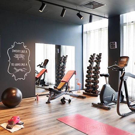 Moxy Edinburgh Airport Hotel Ingliston Ngoại thất bức ảnh