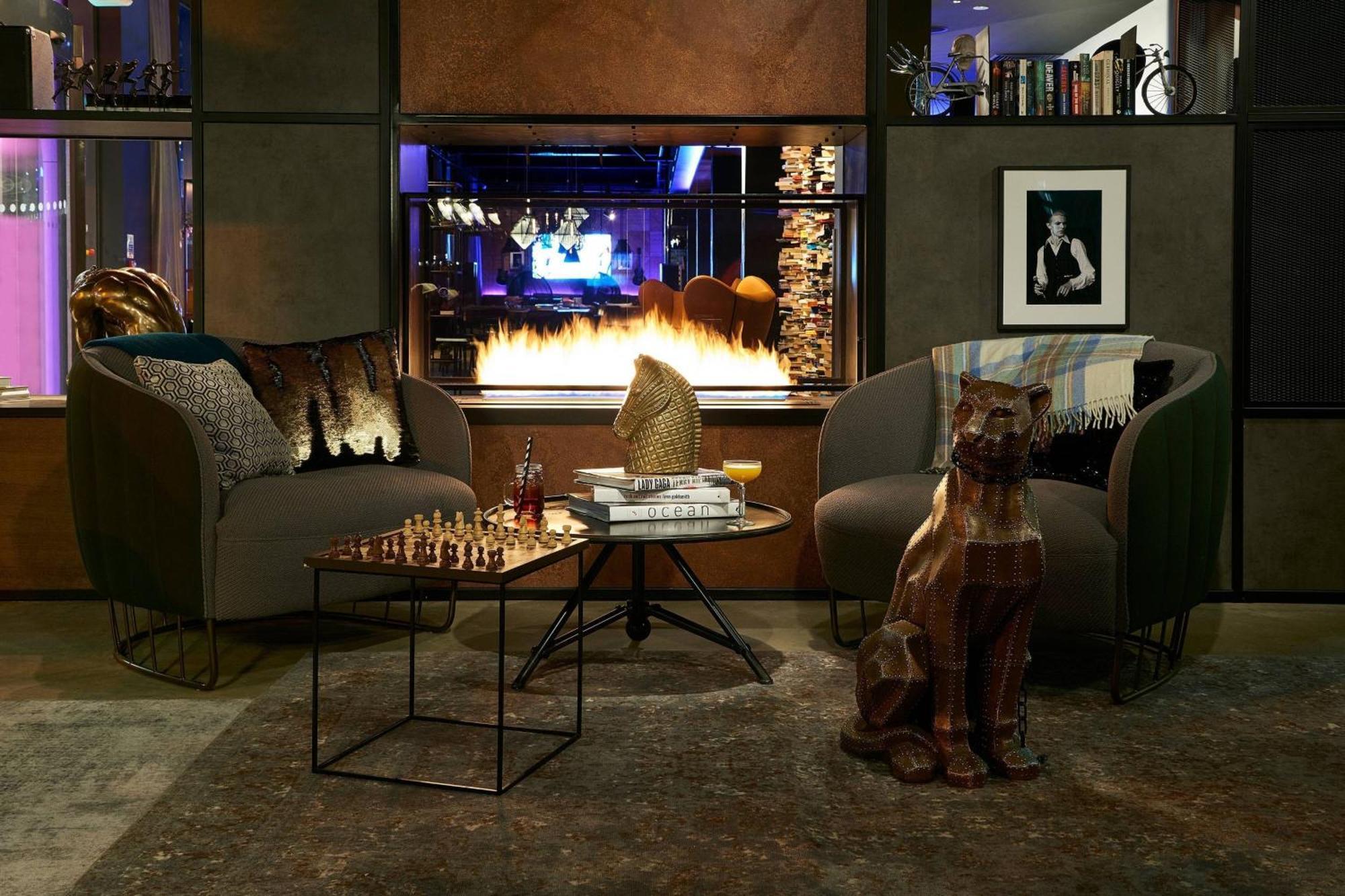 Moxy Edinburgh Airport Hotel Ingliston Ngoại thất bức ảnh