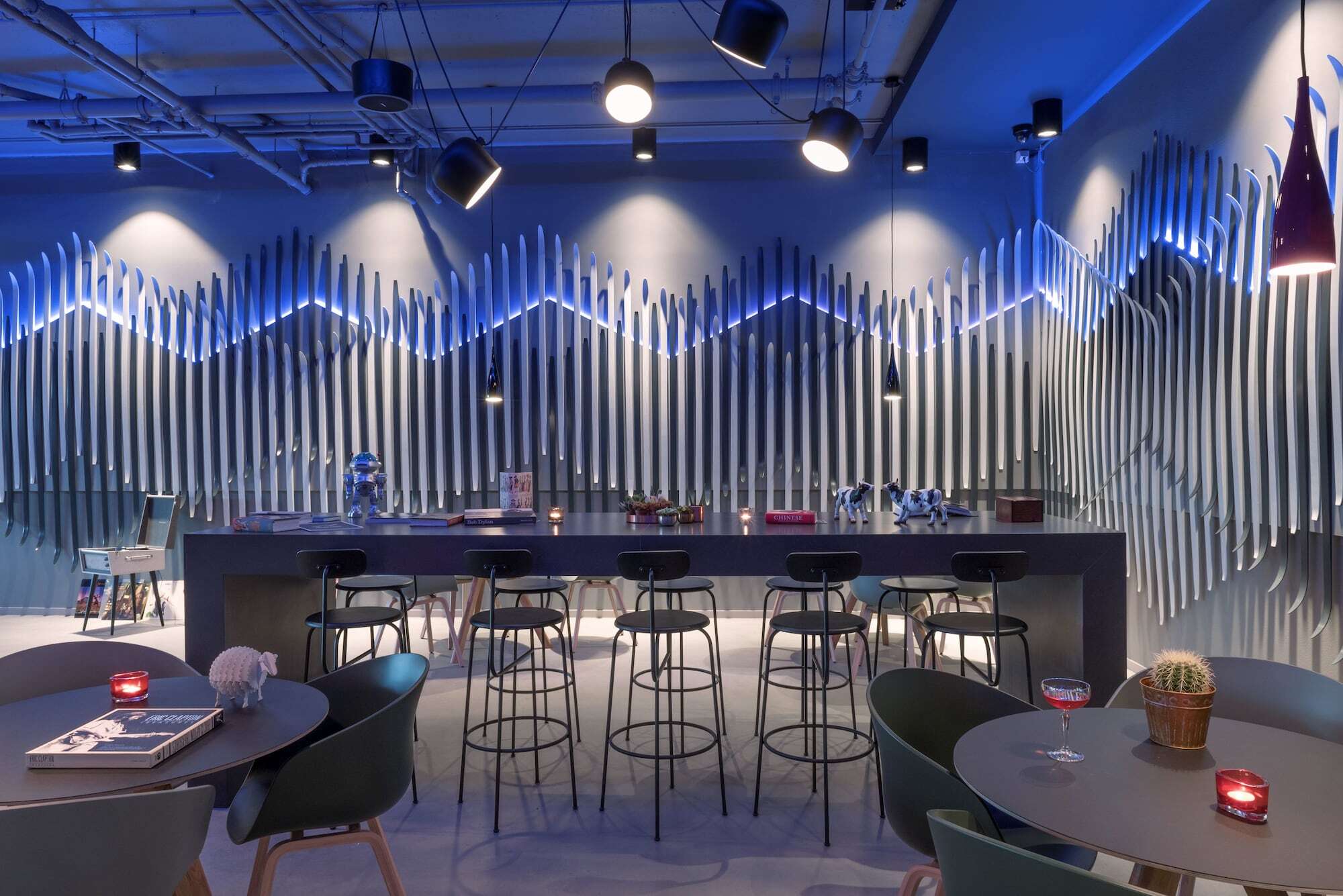 Moxy Edinburgh Airport Hotel Ingliston Ngoại thất bức ảnh